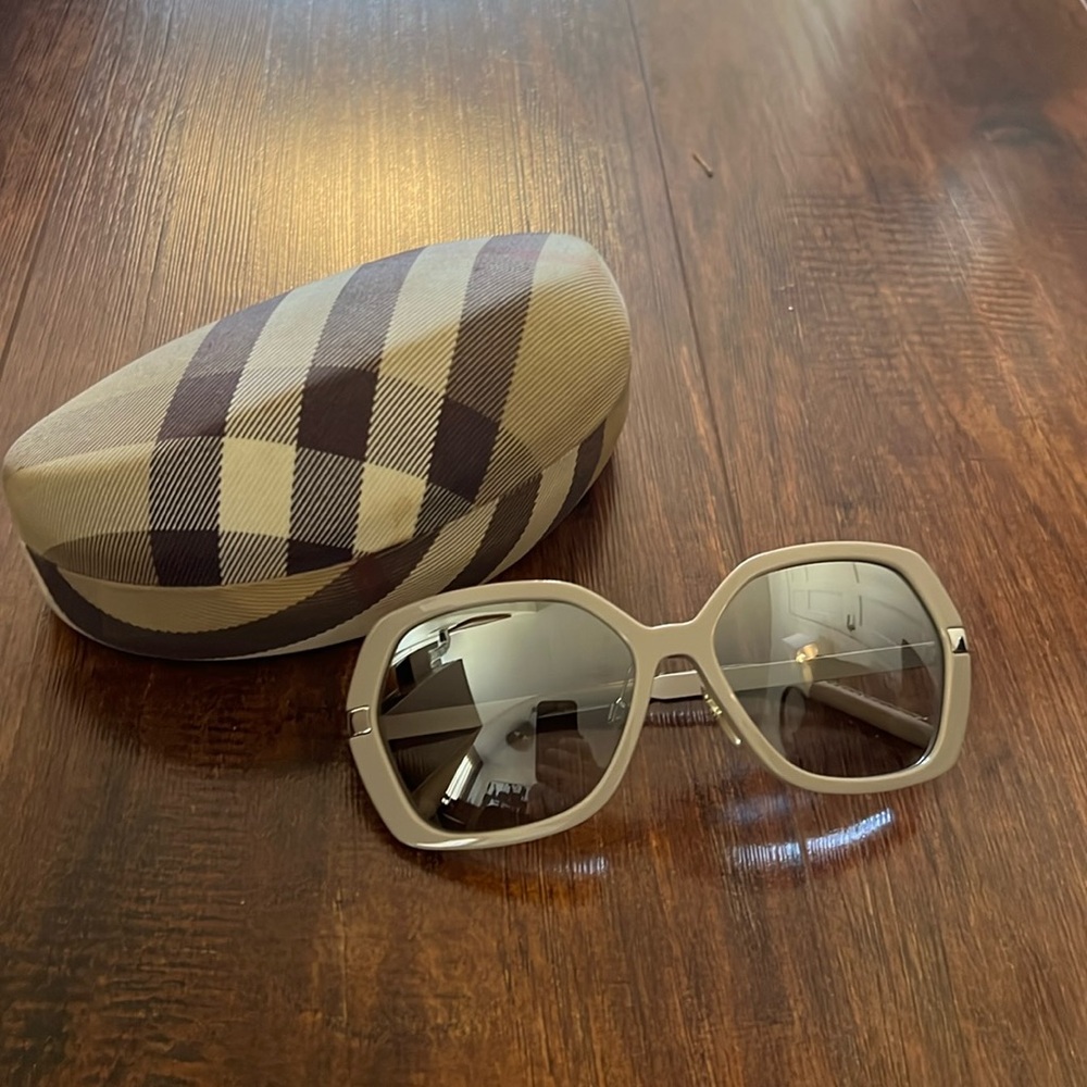 Burberry Sunglasses
